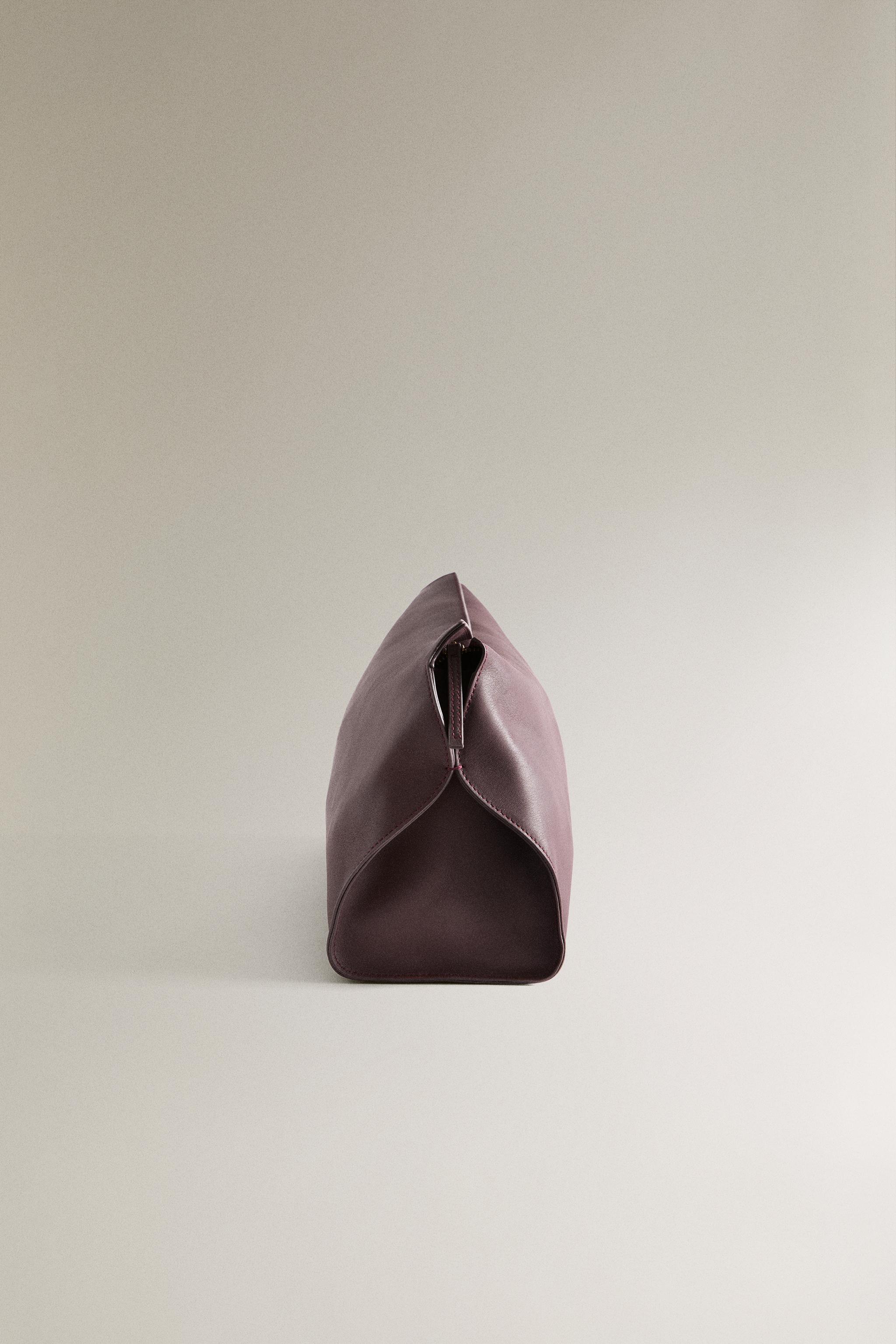 MINIMAL LEATHER MAKEUP BAG